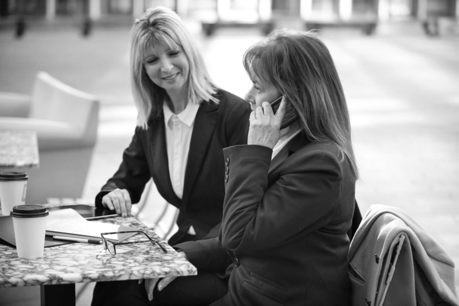 Atelier de formation en finances personnelles avec participants