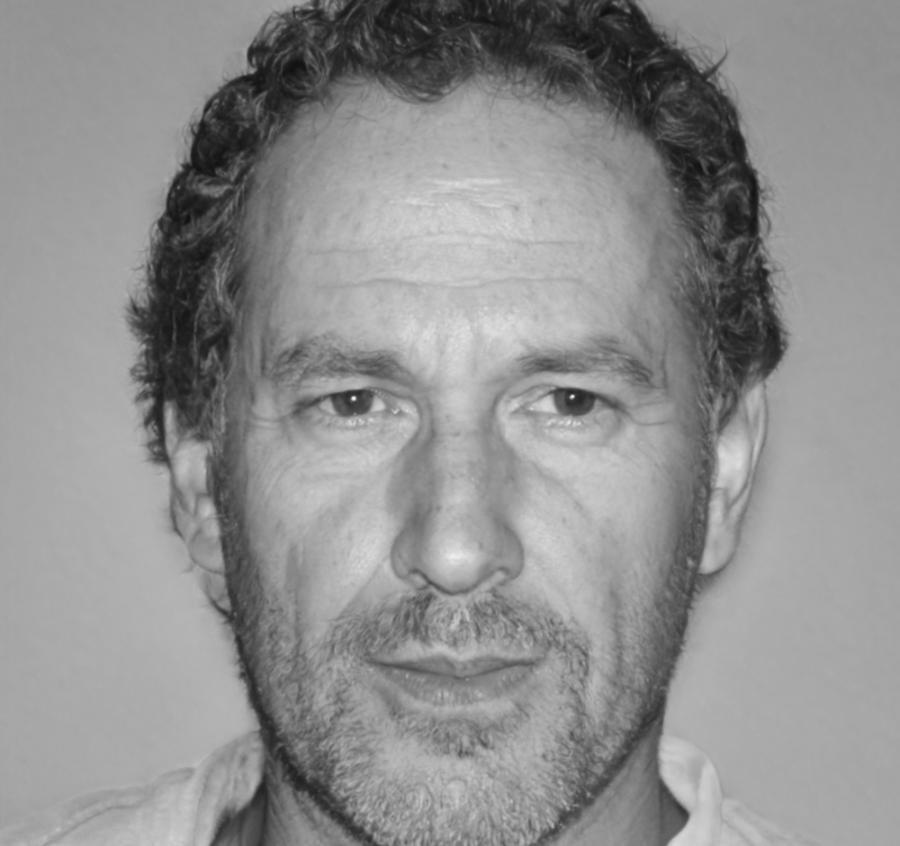 Portrait de Julien Marchand, formateur en gestion budgétaire