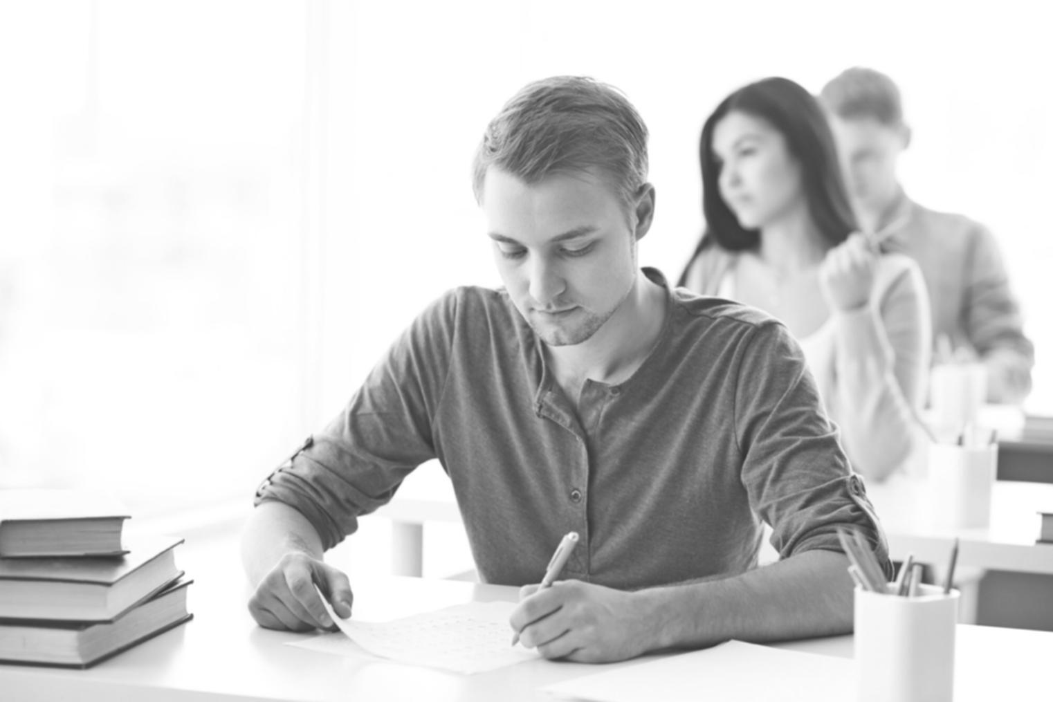 Atelier de formation en finances personnelles avec participants